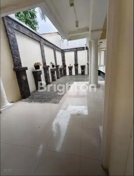 image RUMAH MEWAH SIAP HUNI LT 264 DI KOTA WISATA CIBUBUR (NEGO) (5)