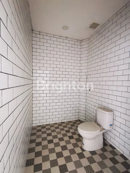 image RUMAH 2 LANTAI AKSES MUDAH GUNUNGANYAR TAMBAK SURABAYA (5)