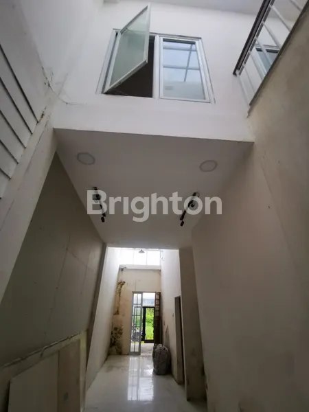 image RUMAH 2 LANTAI AKSES MUDAH GUNUNGANYAR TAMBAK SURABAYA (8)
