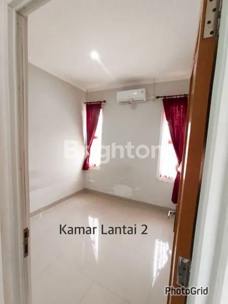 image RUMAH 2 LANTAI STRATEGIS GRAHA SELARAS CIBINONG (5)
