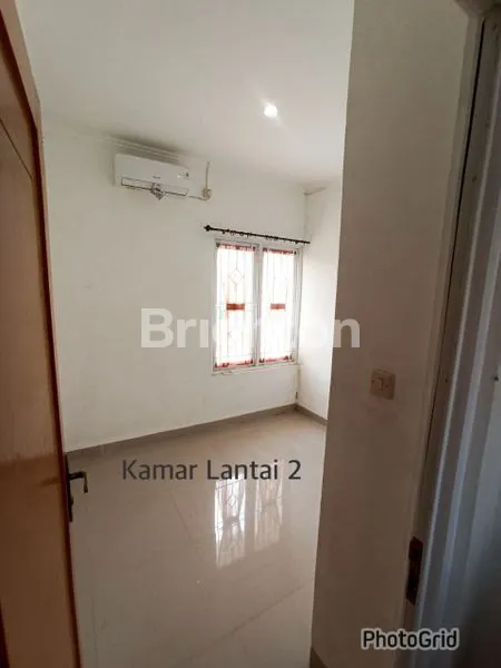 image RUMAH 2 LANTAI STRATEGIS GRAHA SELARAS CIBINONG (7)
