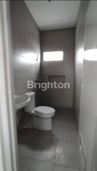 image RUMAH BARU GRESS REGENCY ONE BABATAN (5)