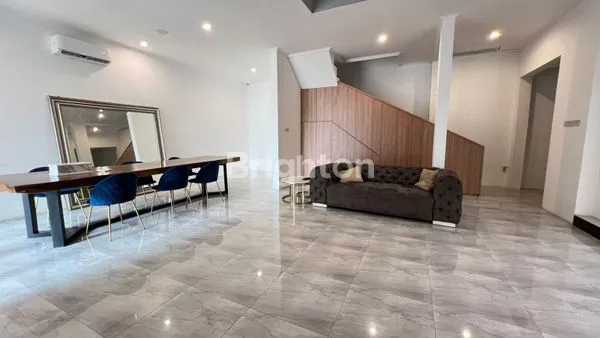image RUMAH MEWAH SIAP HUNI DI PERMATA HIJAU – FULL PERABOT & CCTV, LOKASI ELITE JAKARTA SELATAN (8)