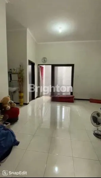 image RUMAH CANTIK DI GREEN HILLS RESIDANCE, KAB. MALANG (2)