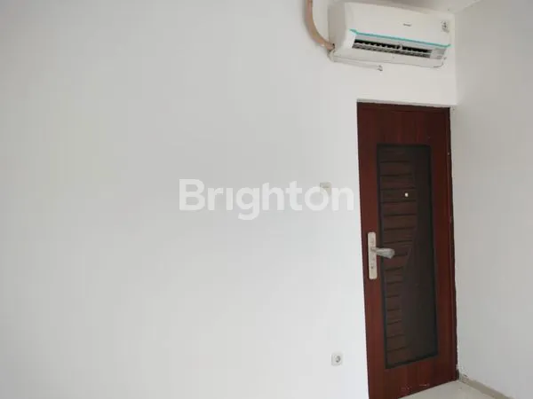 image RUMAH MINIMALIS 2 LANTAI DI SERPONG, SHM GOLDEN STONE (5)