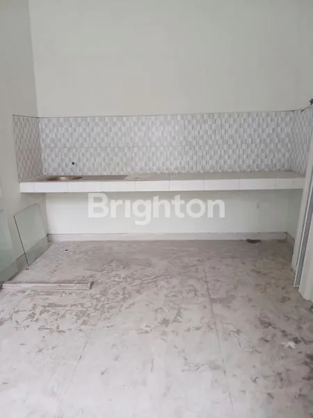 image RUMAH BARU 3 LANTAI 5 MENIT KE EXIT TOL SAWOJAJAR (5)