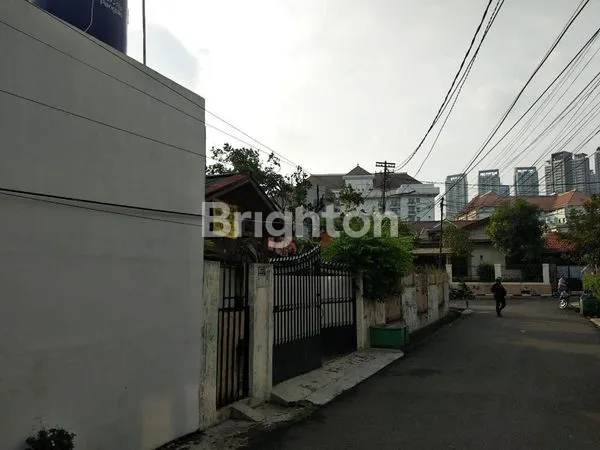 image RUMAH LUAS TUA HITUNG TANAH KEMANGGISAN  (7)
