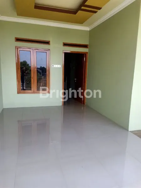 image RUMAH STRATEGIS DI KOMPLEK PERUMAHAN NGRONGGO (7)