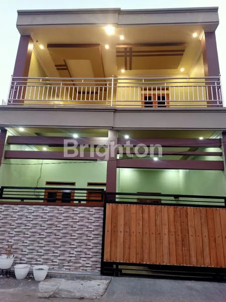 image RUMAH STRATEGIS DI KOMPLEK PERUMAHAN NGRONGGO (1)