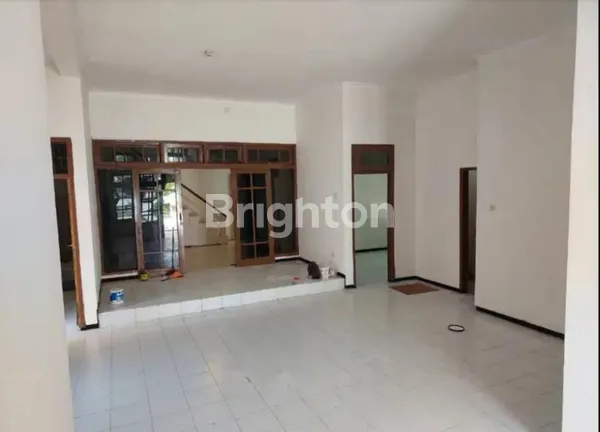 image RUMAH BAGUS, TERAWAT & STRATEGIS, PONDOK MUTIARA-SURABAYA (1)