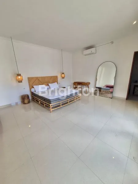 image VILLA 2 LANTAI CANGGU BALI (3)