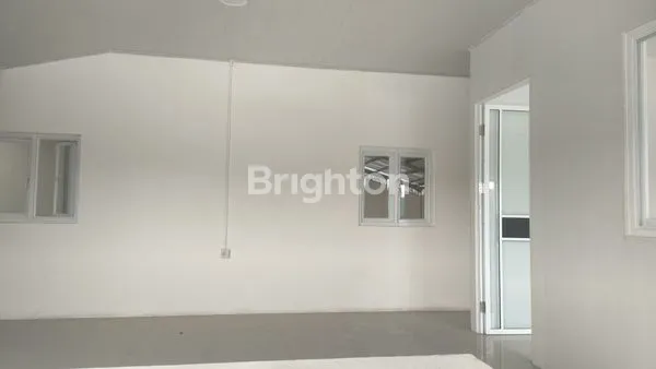 image GUDANG BARU BESERTA KANTOR DALAM KOTA PINGGIR JALAN , JAKARTA BARAT  (6)