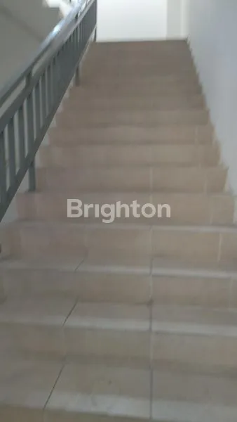 image GUDANG BARU BESERTA KANTOR DALAM KOTA PINGGIR JALAN , JAKARTA BARAT  (5)