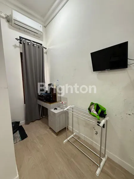 image RUMAH MEWAH SIAP HUNI DILENGKAPI KOLAM RENANG DI TANJUNG KARANG TIMUR (6)