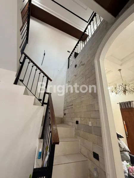 image RUMAH MEWAH 4KT KOLAM RENANG KEDAMAIAN (7)