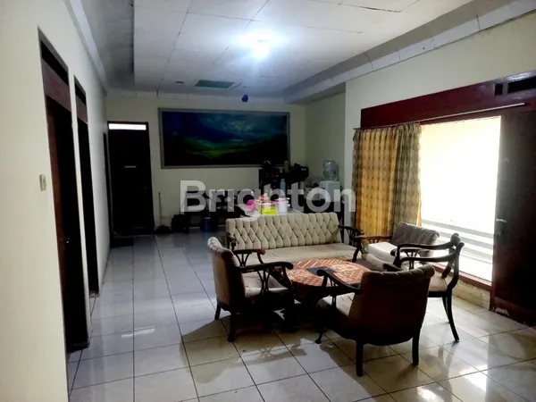 image TANAH HOOK 3 SISI TIMUR–UTARA–SELATAN DI JALAN PROF. DR. SOEHARSO SOLO — BONUS RUMAH SIAP HUNI! (4)