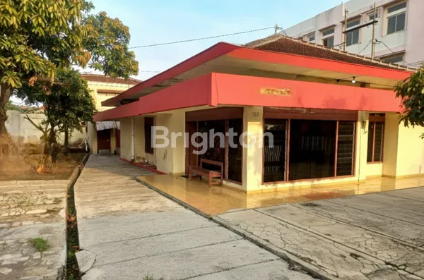 image TANAH HOOK 3 SISI TIMUR–UTARA–SELATAN DI JALAN PROF. DR. SOEHARSO SOLO — BONUS RUMAH SIAP HUNI! (5)