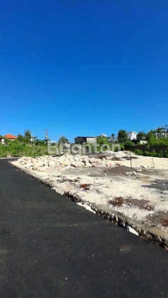 image YELLOW ZONE LAND IN KUTUH - 5 MINUTES FROM TANAH BARAK CLIFF (5)