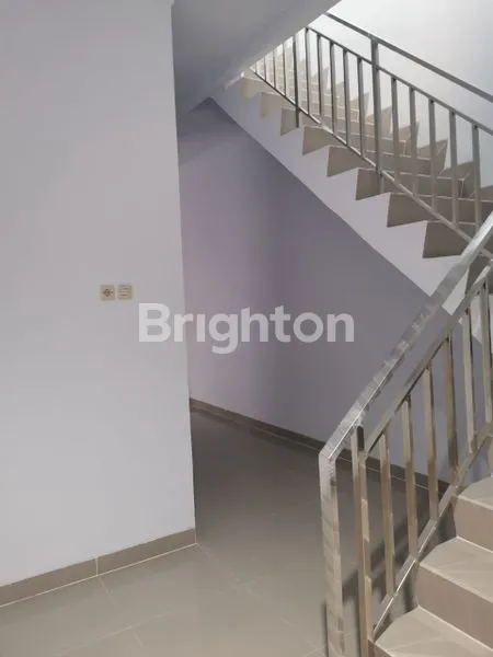 image RUMAH TINGGAL 2 LANTAI DI TELUK GONG (7)