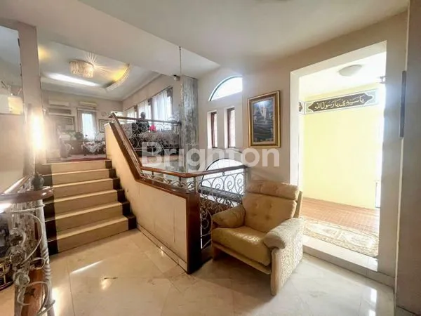 image RUMAH  SEKTOR 1 BINTARO, KOTA JAKARTA SELATAN (2)