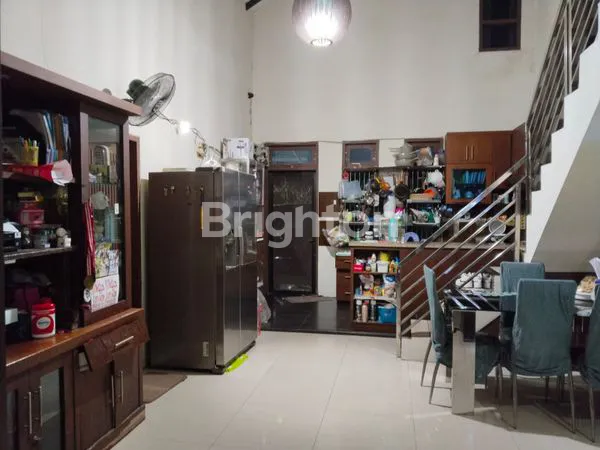 image RUMAH STRATEGIS 3KT+3KM GARASI 4 MOBIL (6)