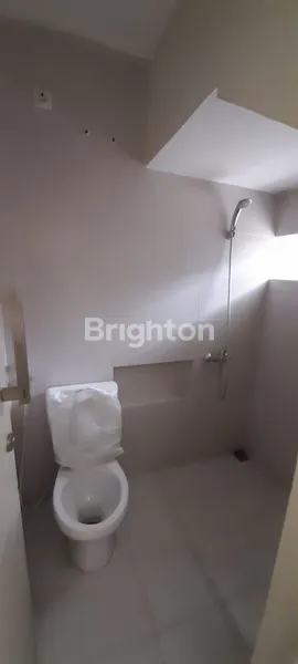 image RUMAH DISEWAKAN SIAP HUNI 2 LANTAI MINUMALIS GREENHILL CITRALAND UTARA (2)