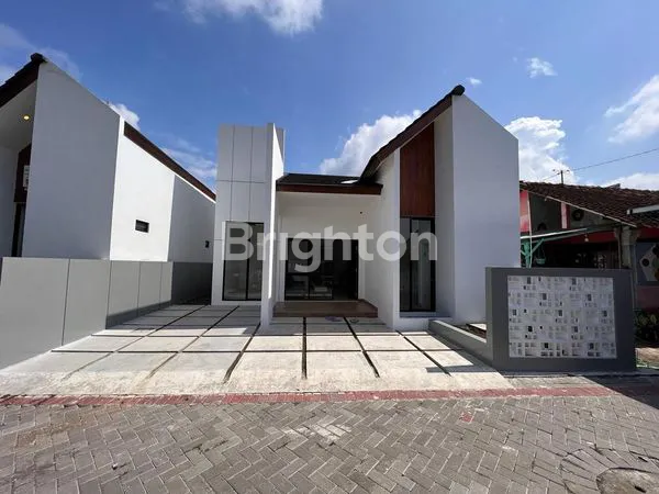 image DIJUAL RUMAH UTARA DENGGUNG SCH PEMDA SLEMAN DEKAT DENGAN SAMSAT DAN POLRES SLEMAN TRIHARJO (1)