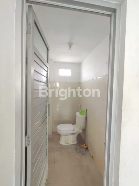 image DISEWAKAN RUKO STRATEGIS SIAP PAKAI JL RE MARTADINATA, SOLO (8)