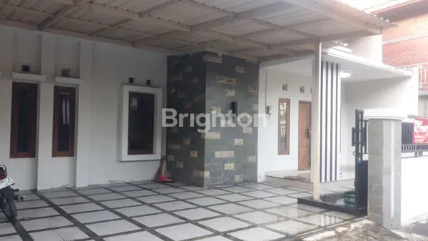image DIJUAL RUMAH BAGUS STRATEGIS LOKASI KARANGANYAR WIDOMARTANI NGEMPLAK SLEMAN YOGYAKARTA (1)