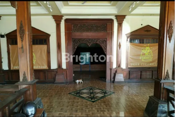 image DIJUAL / DIKONTRAK : RUMAH LUAS BERNUANSA KLASIK JAWA, COCOK UNTUK BERBAGAI KEPERLUAN USAHA & HUNIAN  (2)