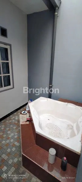 image RUMAH 1.5 LT + JACUZZI HANYA 5 MENIT DARI GERBANG TOL SURABAYA-MALANG (8)