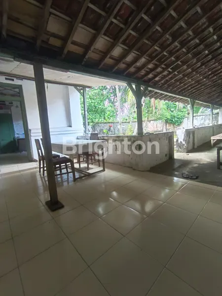 image RUMAH ARTISTIK DI DAERAH YG NYAMAN DAN SEJUK  (3)