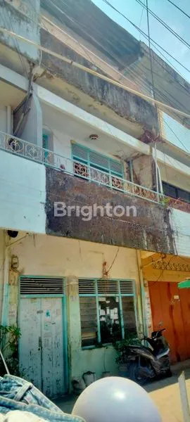 image RUMAH 3,5 LANTAI MURAH DI MAKASSAR (1)