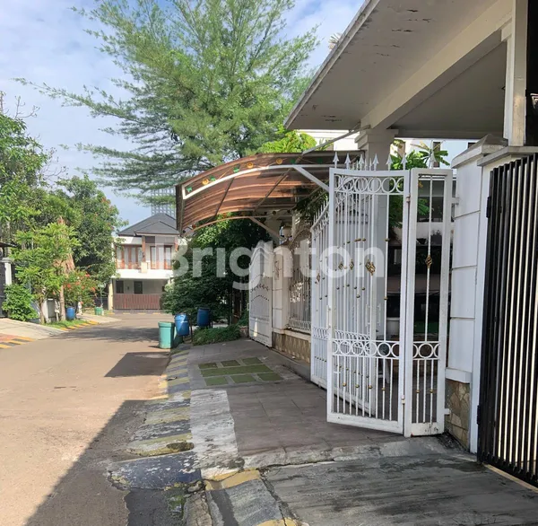 image RUMAH LOKASI STRATEGIS BUMI SERPONG DAMAI (5)