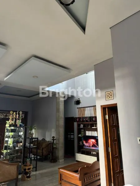 image RUNAH BAGUS 2 LANTAI DEKAT UNDIP JANGLI (2)