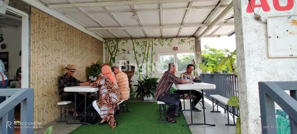 image DIJUAL EX.CAFE RUSTIC POSISI HOOK DI KOTA MALANG (3)