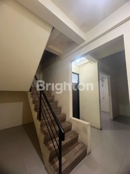 image RUKO STRATEGIS DI KEMANG PRATAMA BEKASI (3)