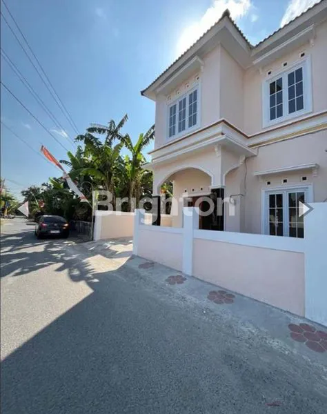 image RUMAH BANGUNTAPAN PINGGIR JALAN DEKAT UAD 4 KOTAGEDE PASAR NGIPIK  (1)