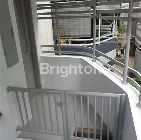 image INVESTASI KOS STRATEGIS DI VANYA PARK BSD (3)