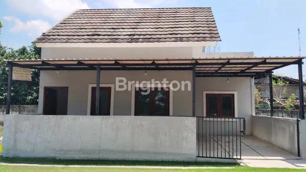 image RUMAH 2 LANTAI DEKAT TOL PRAMBANAN (2)