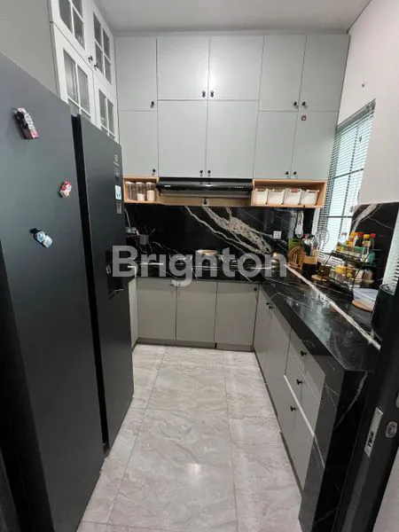 image HUNIAN NYAMAN 3 LANTAI DI CLUSTER MONTANA (5)