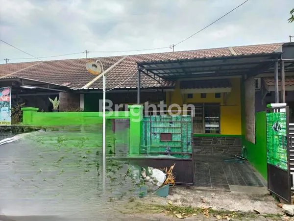 DI SEWA RUMAH PLAMONGAN INDAH