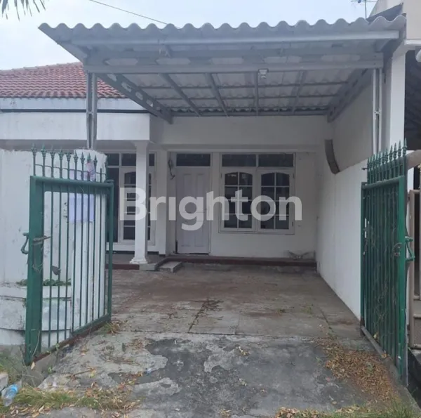 image RUMAH SECOND STRATEGIS BENDUL MERISI DEKAT PLAZA MARINA SARONOJIWO PRAPEN JEMURSARI TENGGILIS SIDOSERMO JAGIR WONOKROMO (1)