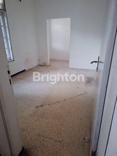 image RUMAH SECOND STRATEGIS BENDUL MERISI DEKAT PLAZA MARINA SARONOJIWO PRAPEN JEMURSARI TENGGILIS SIDOSERMO JAGIR WONOKROMO (4)