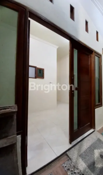 image DIJUAL: RUMAH MINIMALIS 2 LANTAI DI LEBAK JAYA UTARA - SIAP HUNI! (3)