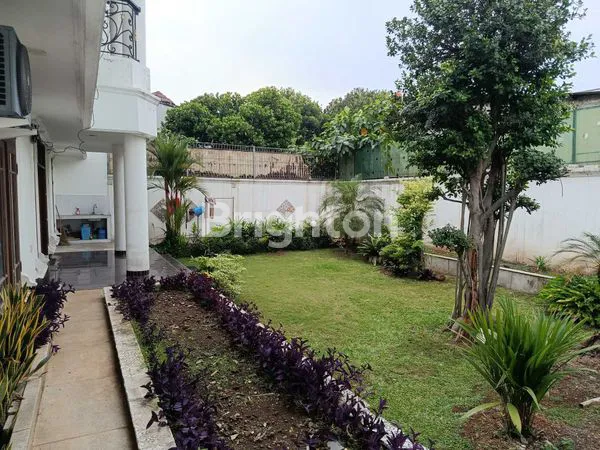 image DIJUAL RUMAH MEWAH LOKASI PREMIUM JAKARTA SELATAN (8)