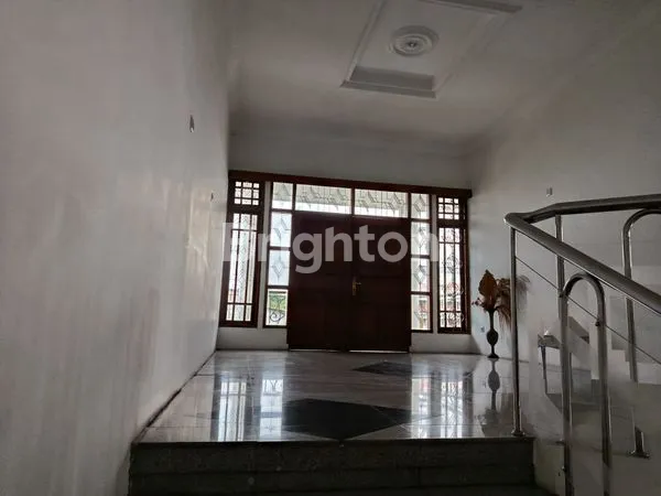 image DIJUAL RUMAH MEWAH LOKASI PREMIUM JAKARTA SELATAN (7)