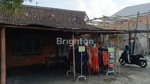 image RUMAH HITUNG TANAH DI JL. ADISUCIPTO COLOMADU (2)