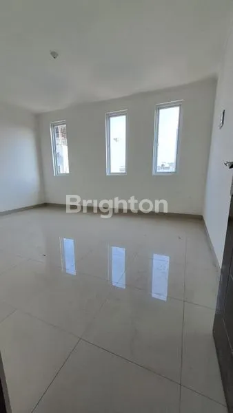 image RUMAH BARU JELAMBAR BAGUS 4 LANTAI (4)