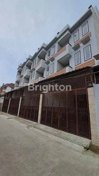 image RUMAH BARU JELAMBAR BAGUS 4 LANTAI (2)